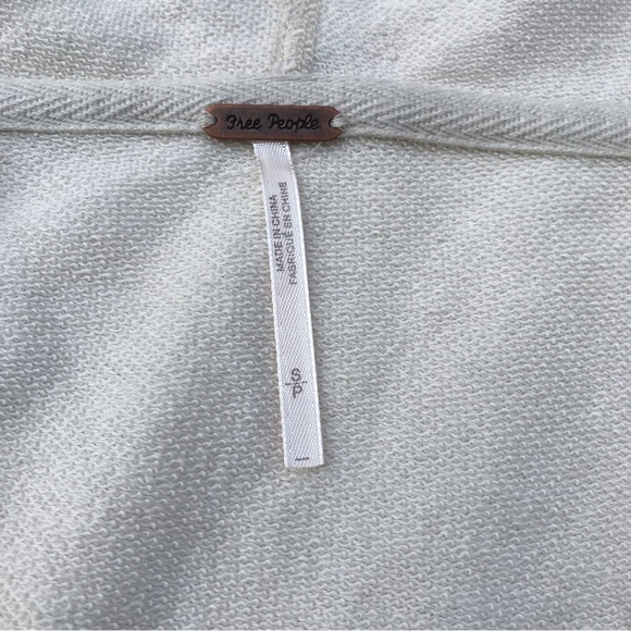 💙 Free People Knit Cropped Hoodie Sweatshirt - Picture 2 of 12